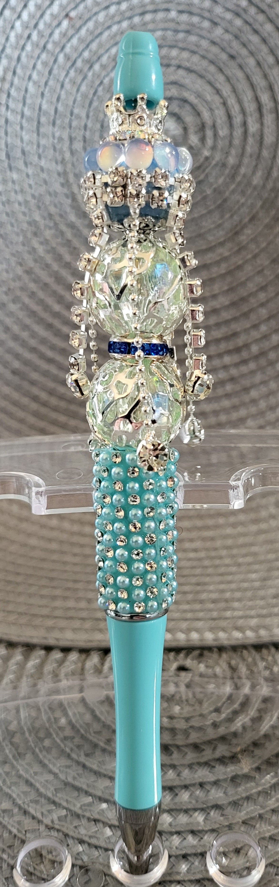 Bolígrafo de diamantes de imitación coronado