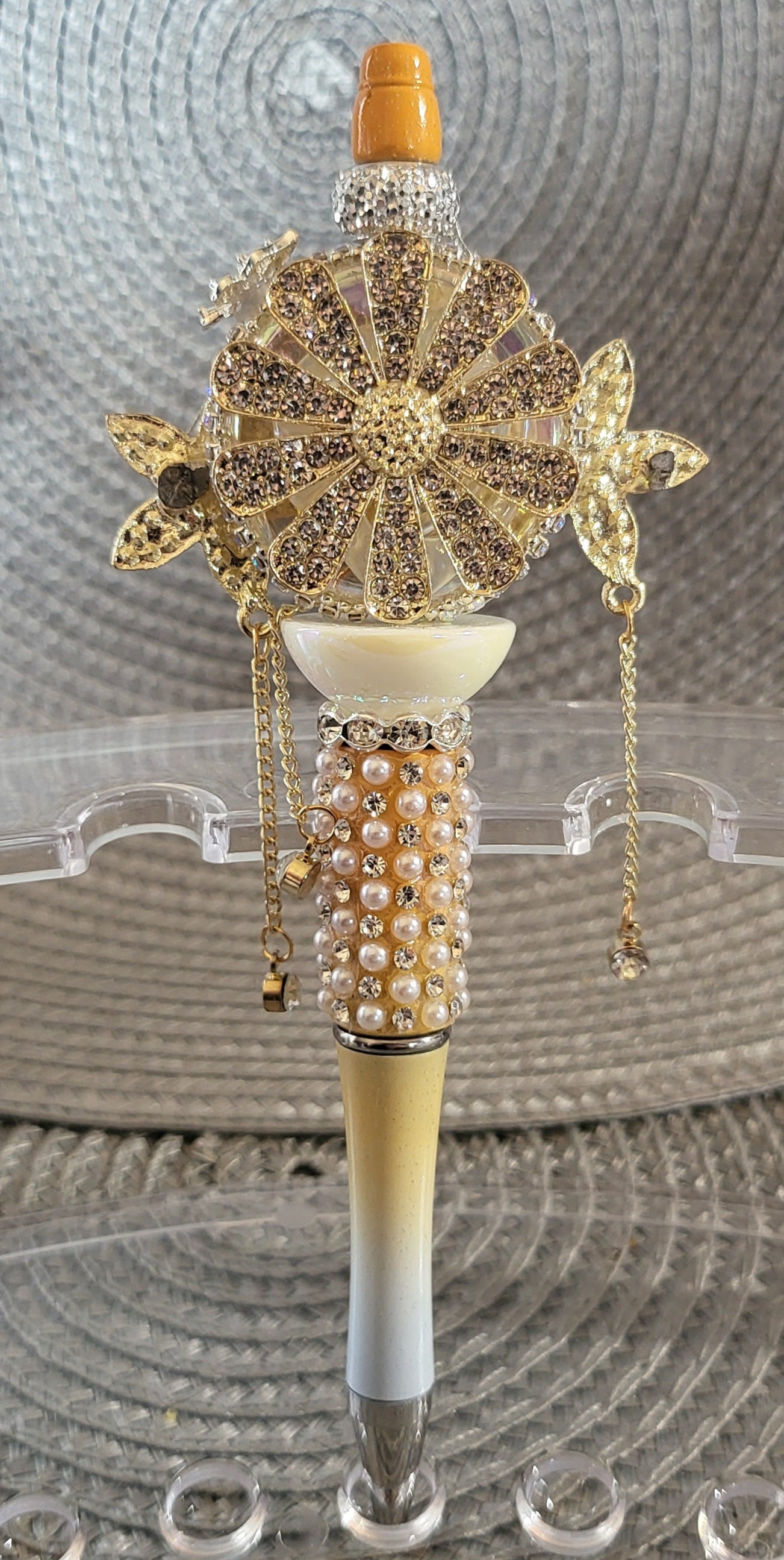 A Unique Rhinestone Flowered Pen