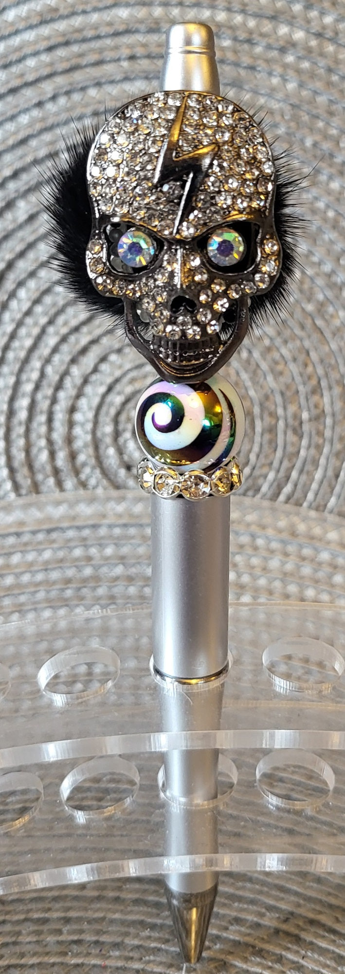 Mesmerizing Lightning Skull Pen