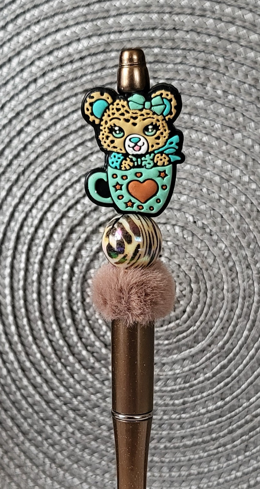 Cute Leapord Silicone Focal Adorns this Valentine Pen
