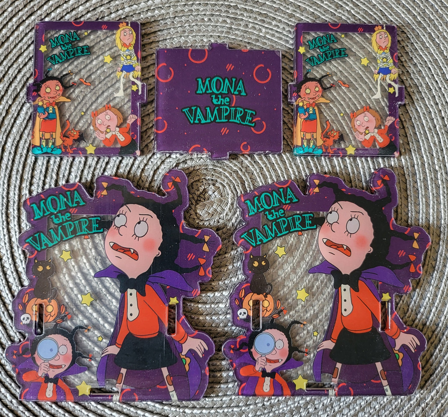 Mona the Vampire Acrylic Pen Holder