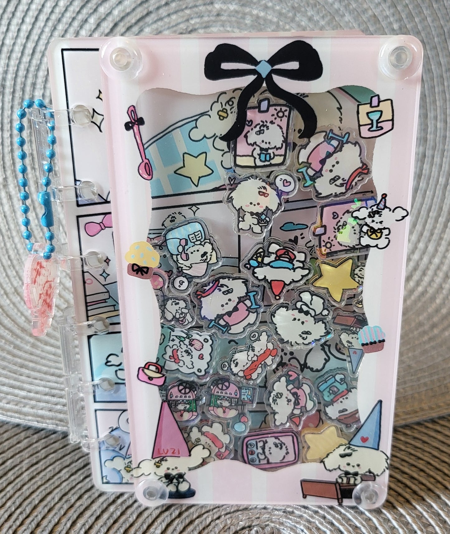 Sanrio Puppy Acrylic Shaker Book (Small)