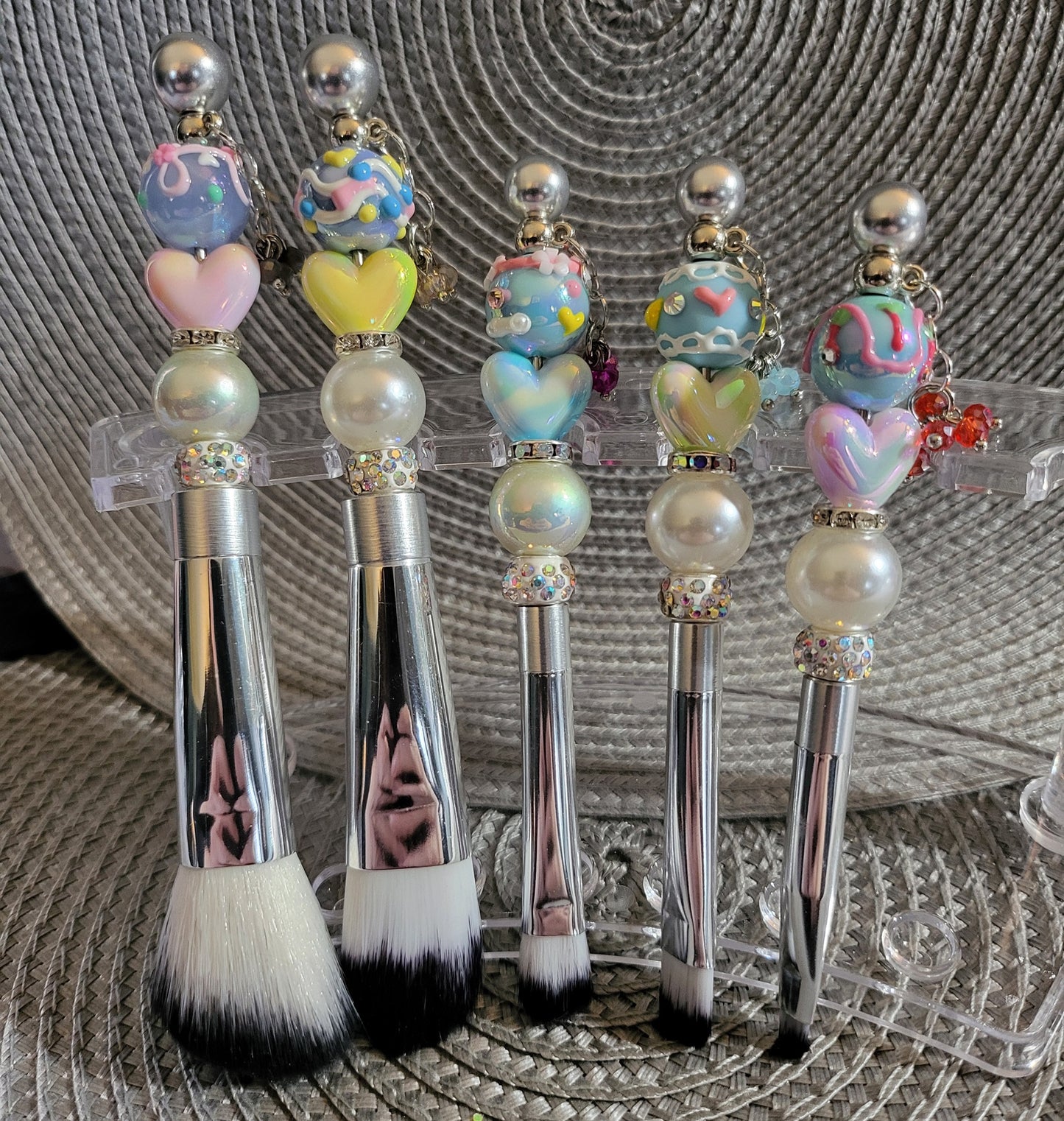 Pinceles de maquillaje de corazón