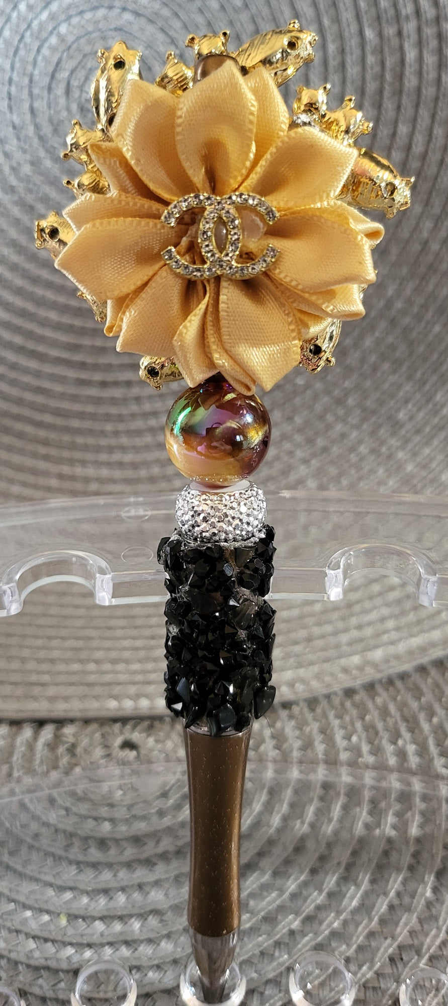 Fancy Chanel Bumble Bee on A Flower Pen