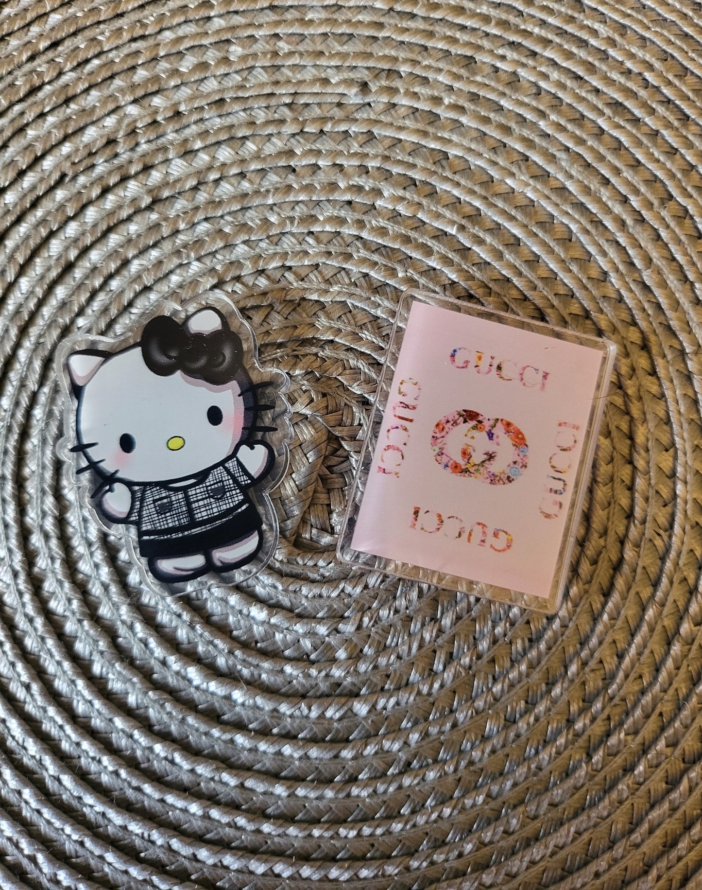 Aimants Gucci Hello Kitty