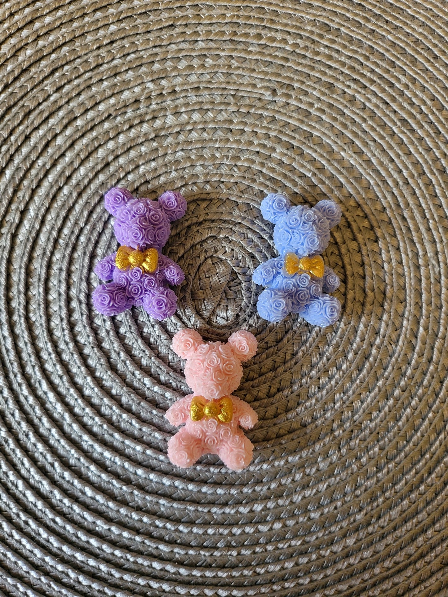 3 lindos osos de peluche