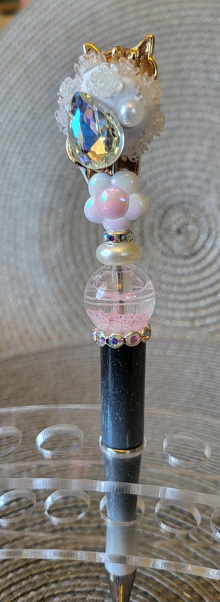 White Kitty Pen