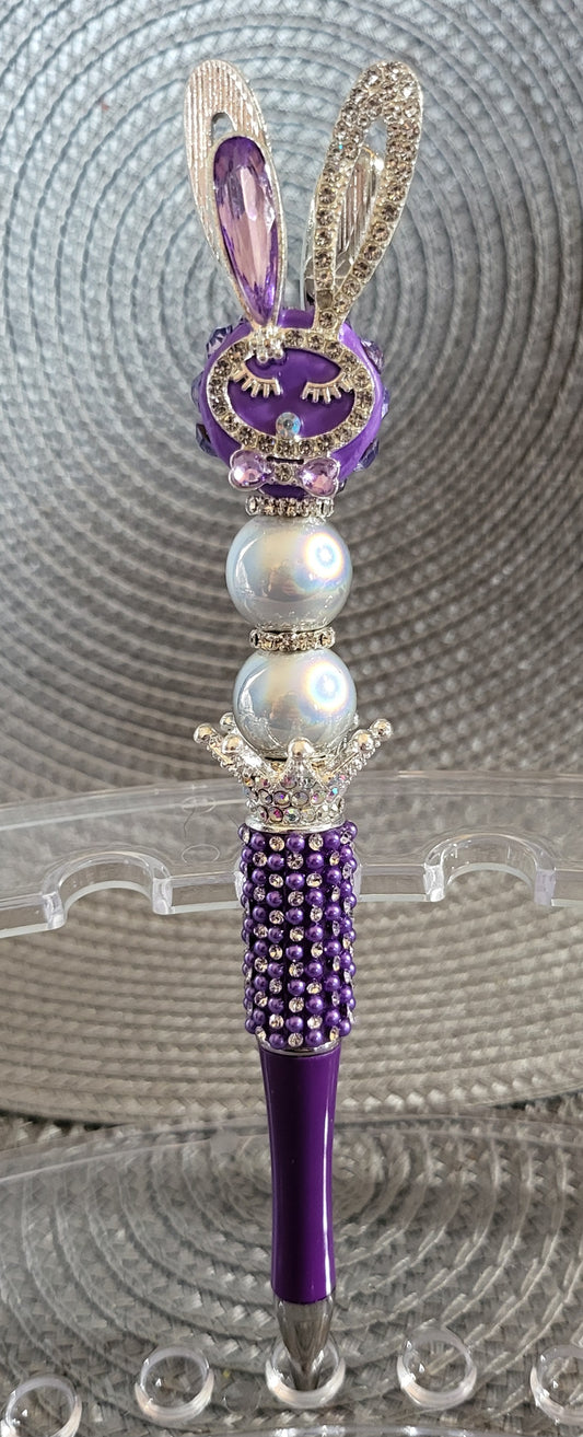 Elegant Bunny Pen