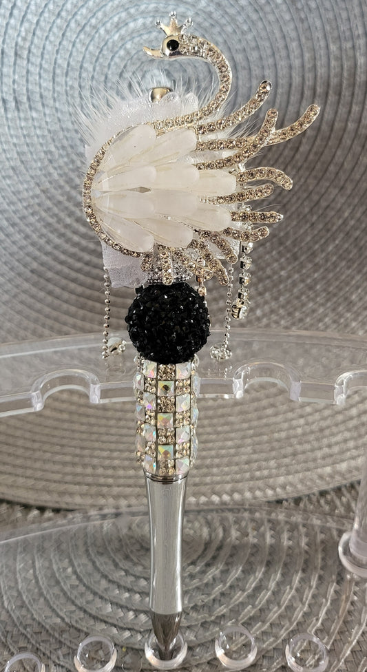 Elegant White Swan Pen
