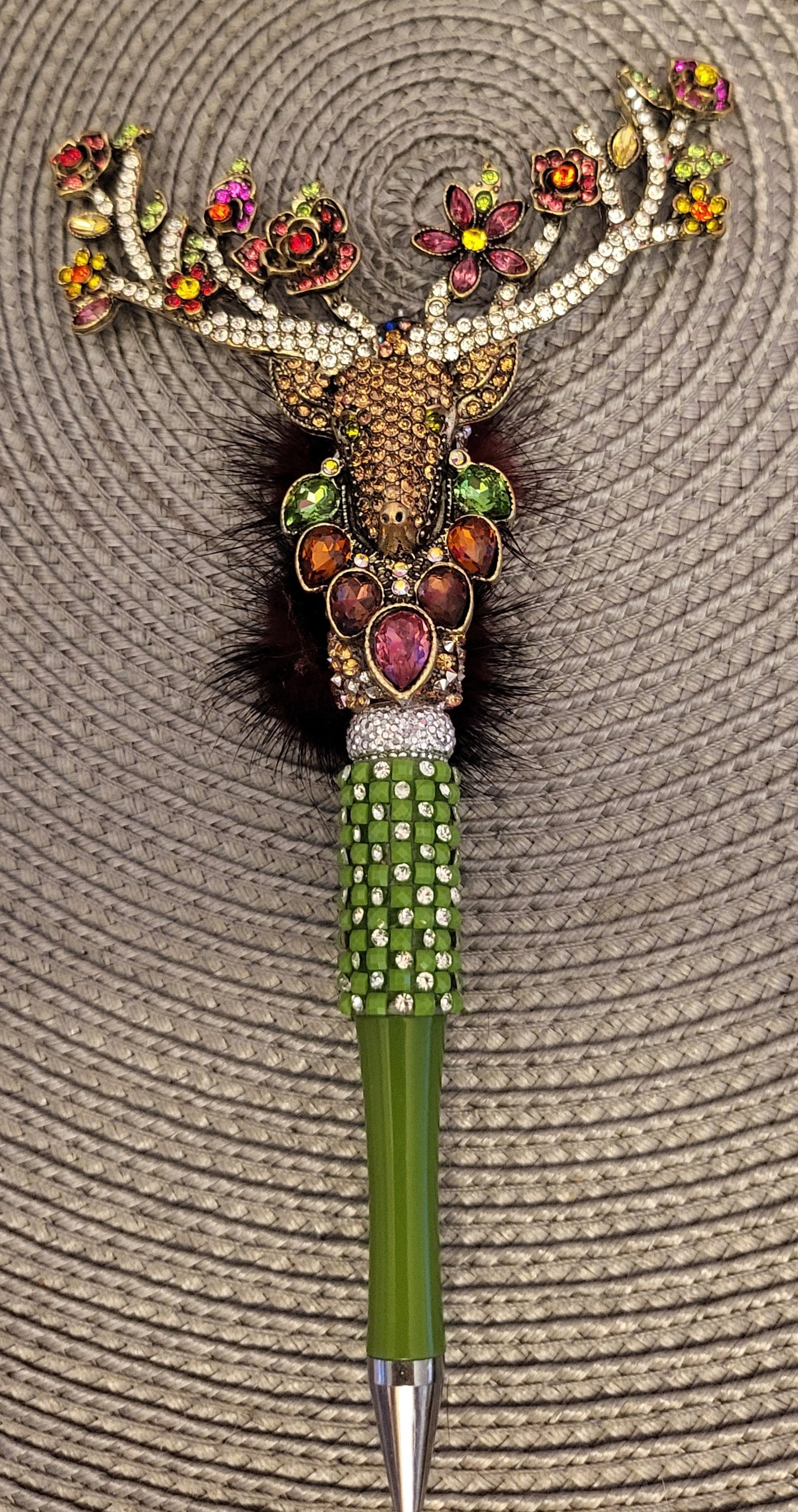 Regal Stag Pen