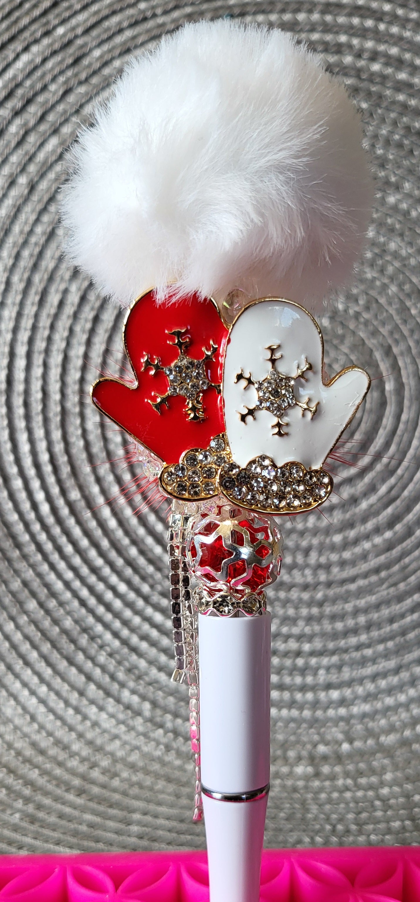 Red and White Mittens Pen