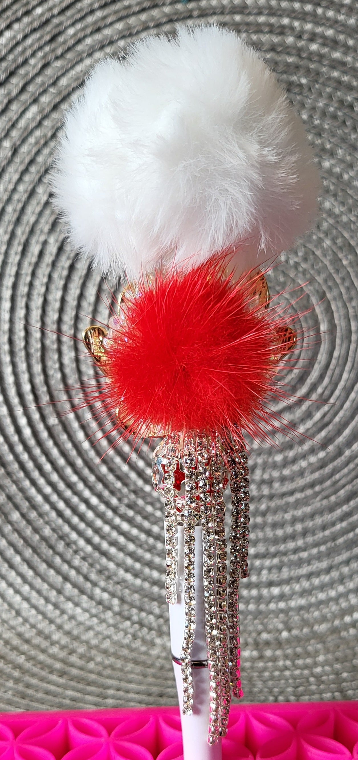 Red and White Mittens Pen